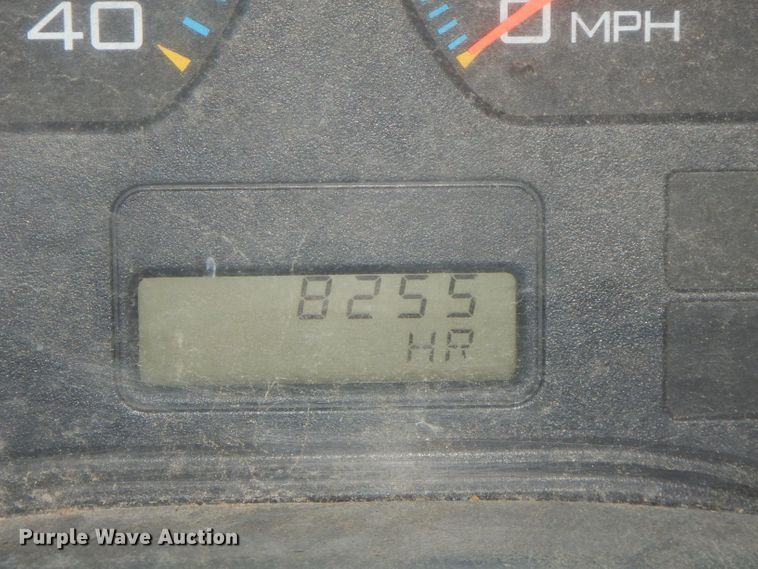 image for item FW9762 2003 International 4300  bucket truck