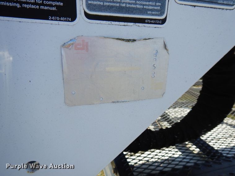 image for item FW9762 2003 International 4300  bucket truck