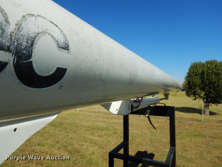 image for item FW9762 2003 International 4300  bucket truck