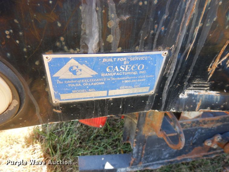 image for item FW9763 2003 International 4300  bucket truck