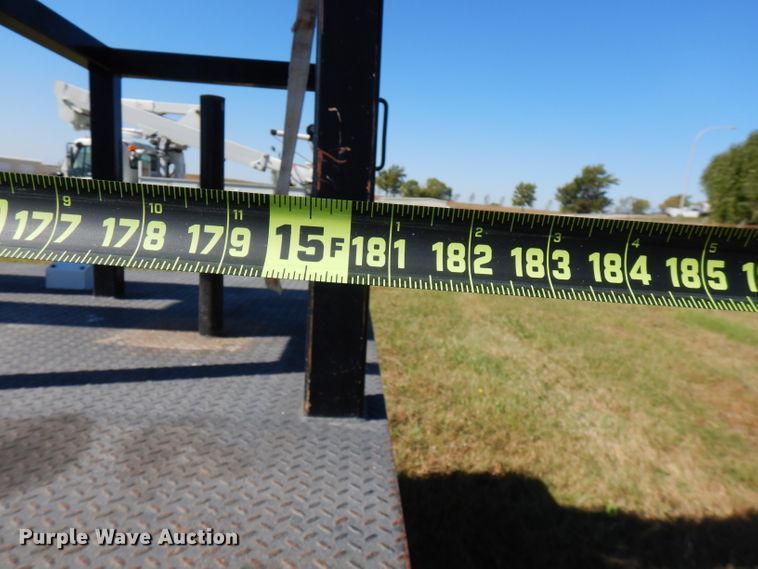 image for item FW9763 2003 International 4300  bucket truck