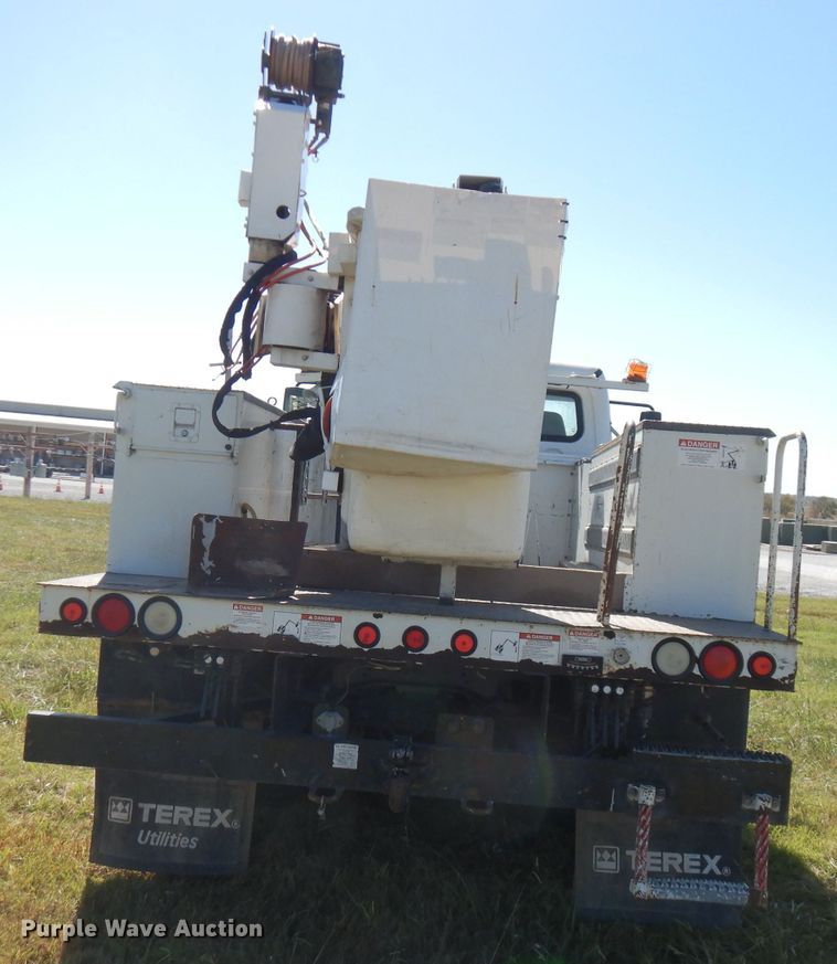 image for item FW9764 2010 Freightliner Business Class M2  bucket truck