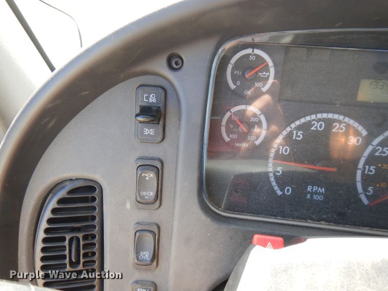 image for item FW9764 2010 Freightliner Business Class M2  bucket truck