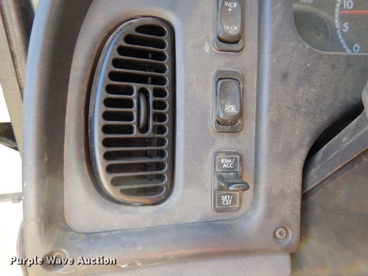 image for item FW9764 2010 Freightliner Business Class M2  bucket truck