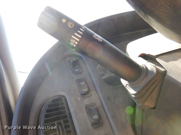 image for item FW9764 2010 Freightliner Business Class M2  bucket truck