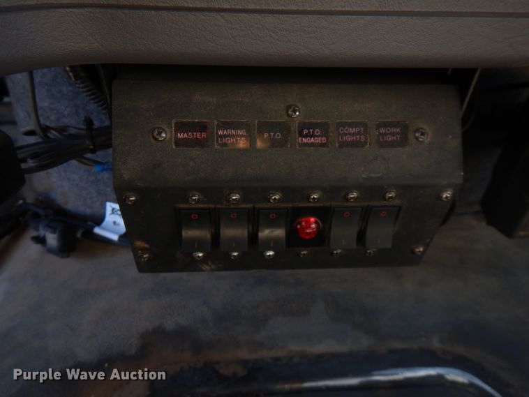 image for item FW9764 2010 Freightliner Business Class M2  bucket truck