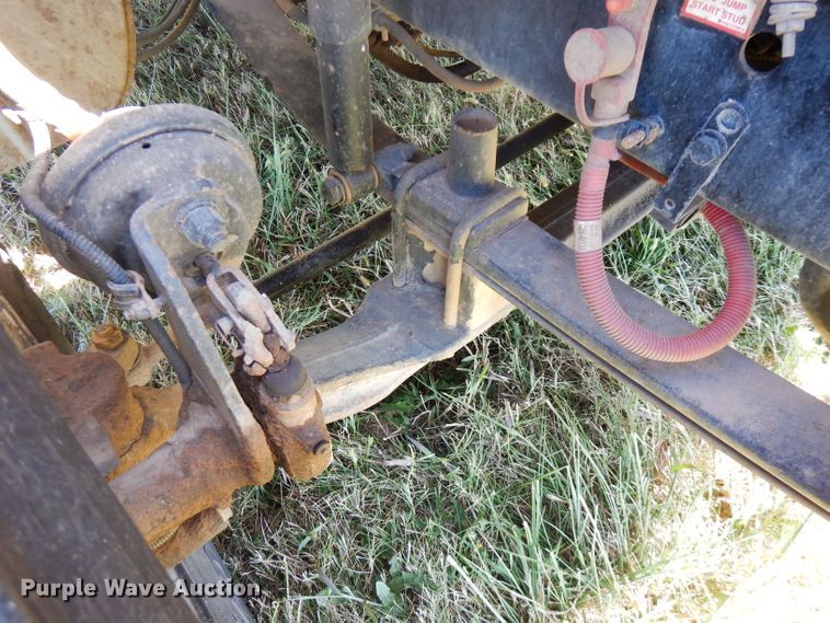 image for item FW9764 2010 Freightliner Business Class M2  bucket truck