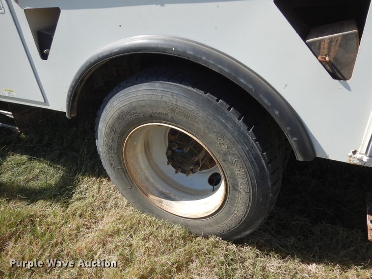 image for item FW9764 2010 Freightliner Business Class M2  bucket truck