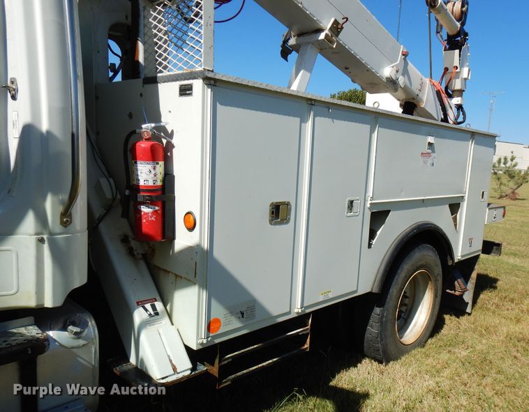 image for item FW9764 2010 Freightliner Business Class M2  bucket truck