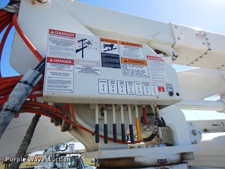 image for item FW9764 2010 Freightliner Business Class M2  bucket truck