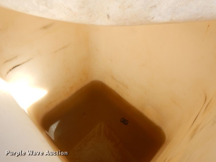 image for item FW9764 2010 Freightliner Business Class M2  bucket truck