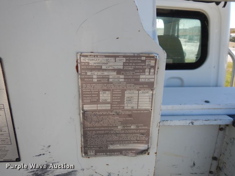 image for item FW9764 2010 Freightliner Business Class M2  bucket truck