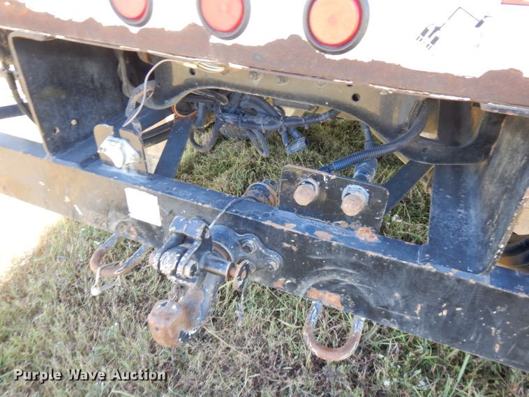 image for item FW9764 2010 Freightliner Business Class M2  bucket truck