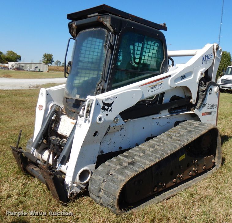 image for item FW9767 2015 Bobcat T870  tracked skid steer loader