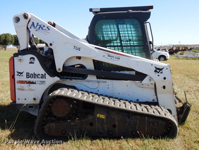 image for item FW9767 2015 Bobcat T870  tracked skid steer loader