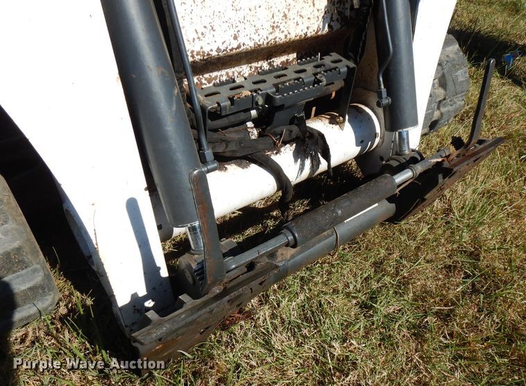 image for item FW9767 2015 Bobcat T870  tracked skid steer loader