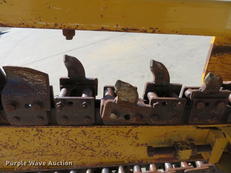 image for item GI9232 2014 Vermeer LM42  cable plow