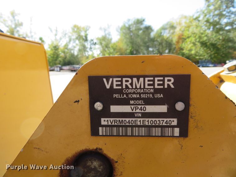image for item GI9232 2014 Vermeer LM42  cable plow
