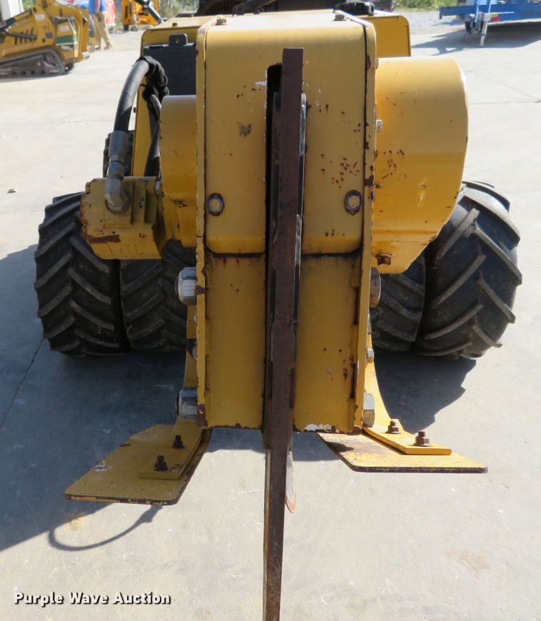 image for item GI9232 2014 Vermeer LM42  cable plow