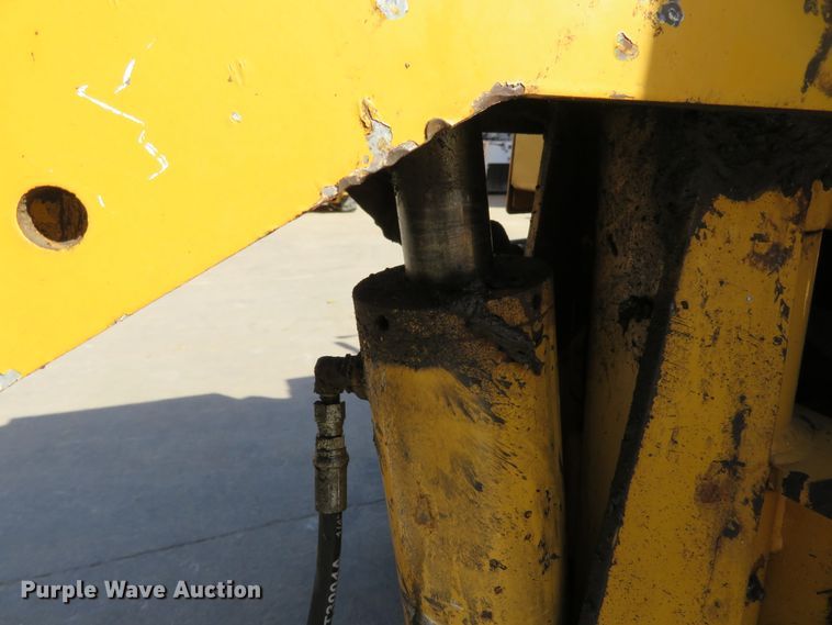 image for item GI9232 2014 Vermeer LM42  cable plow