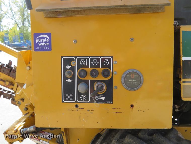 image for item GI9232 2014 Vermeer LM42  cable plow