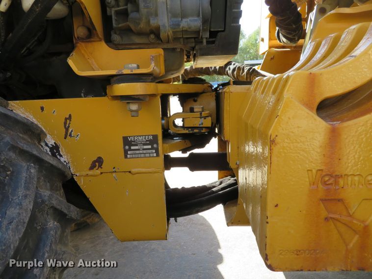 image for item GI9232 2014 Vermeer LM42  cable plow