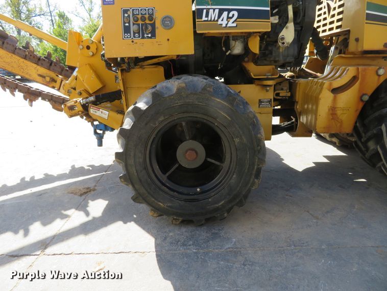 image for item GI9232 2014 Vermeer LM42  cable plow