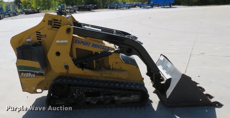 image for item GI9233 2016 Vermeer S725TX  compact utility loader
