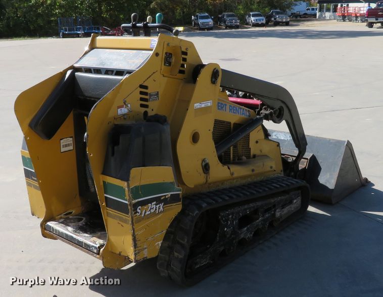 image for item GI9233 2016 Vermeer S725TX  compact utility loader