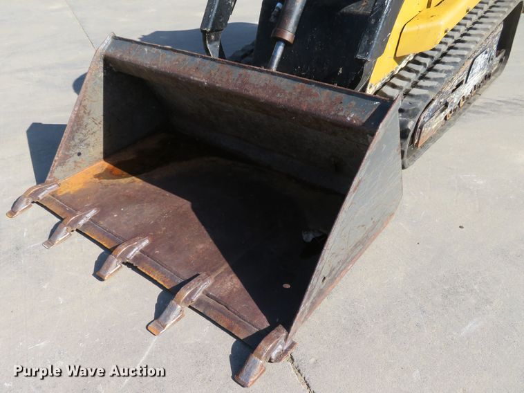 image for item GI9233 2016 Vermeer S725TX  compact utility loader