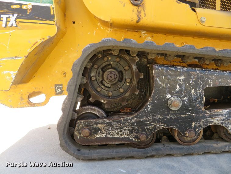 image for item GI9233 2016 Vermeer S725TX  compact utility loader