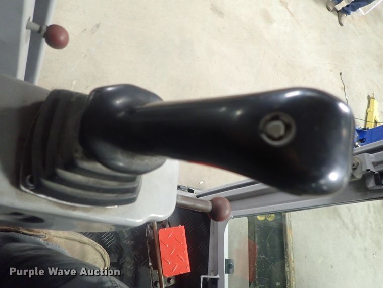 image for item GN9180 2005 Gehl 503Z  mini excavator