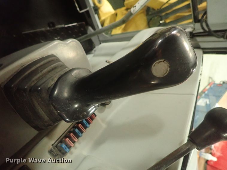 image for item GN9180 2005 Gehl 503Z  mini excavator