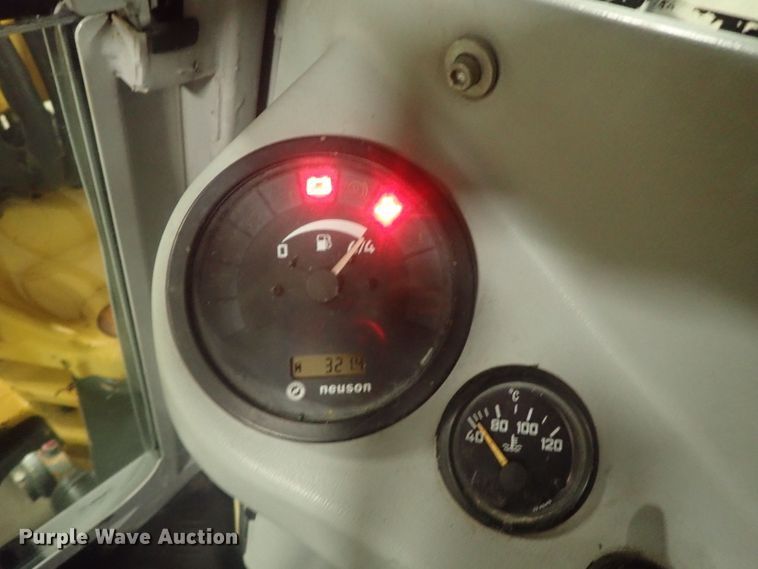 image for item GN9180 2005 Gehl 503Z  mini excavator