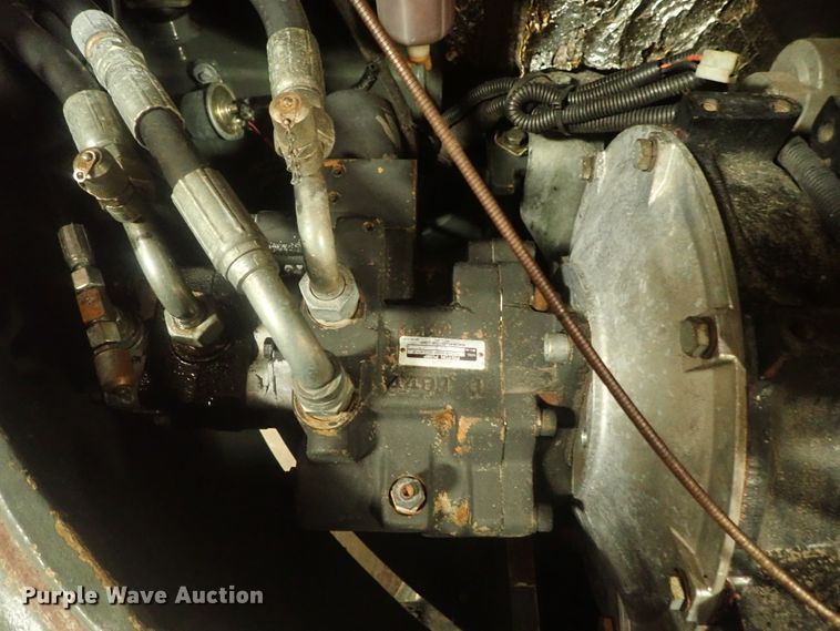 image for item GN9180 2005 Gehl 503Z  mini excavator