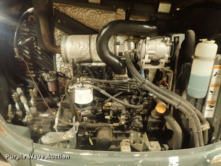 image for item GN9180 2005 Gehl 503Z  mini excavator