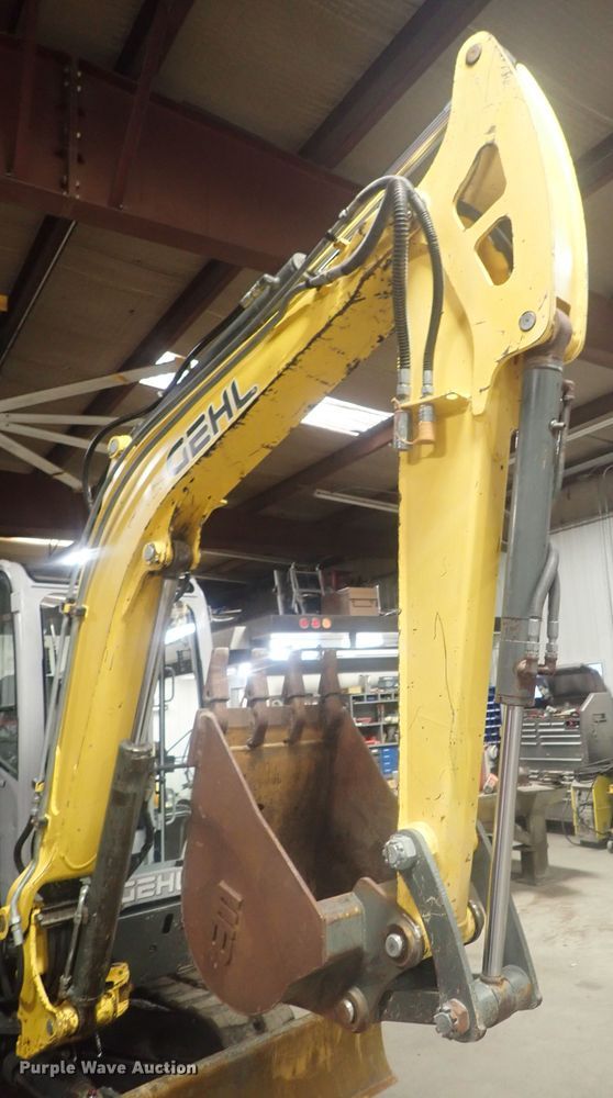 image for item GN9180 2005 Gehl 503Z  mini excavator