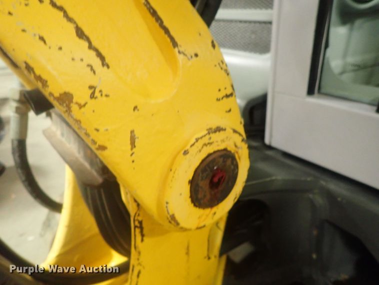 image for item GN9180 2005 Gehl 503Z  mini excavator