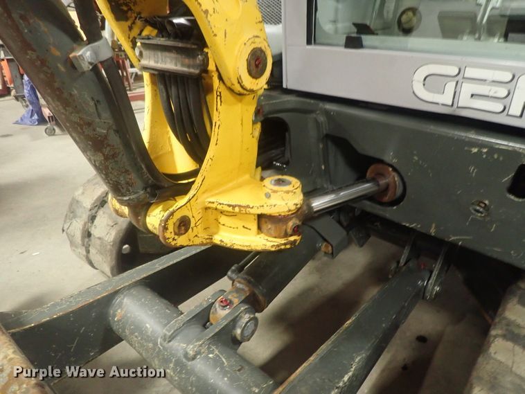 image for item GN9180 2005 Gehl 503Z  mini excavator