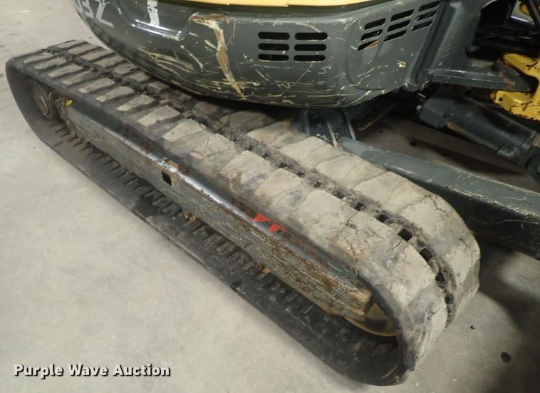 image for item GN9180 2005 Gehl 503Z  mini excavator