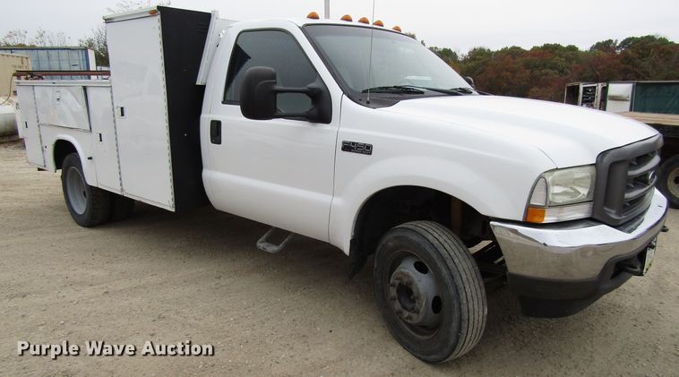 image for item GQ9193 2004 Ford F450 Super Duty  utility truck
