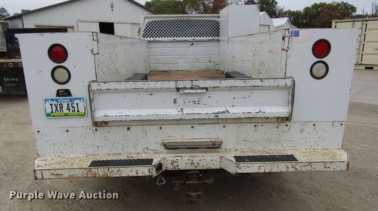 image for item GQ9193 2004 Ford F450 Super Duty  utility truck