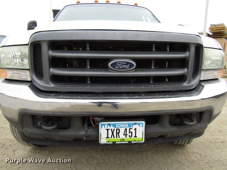 image for item GQ9193 2004 Ford F450 Super Duty  utility truck