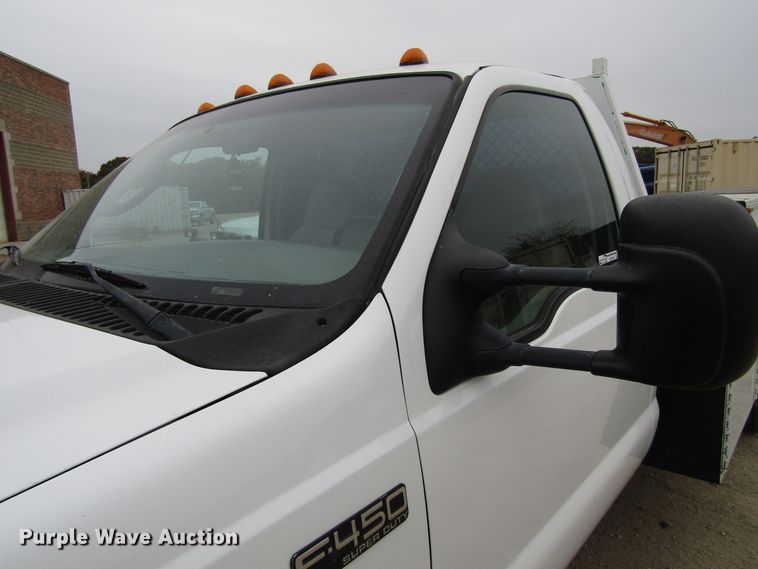 image for item GQ9193 2004 Ford F450 Super Duty  utility truck