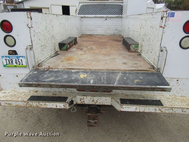 image for item GQ9193 2004 Ford F450 Super Duty  utility truck