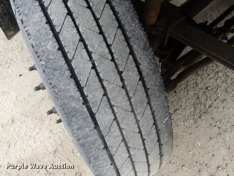 image for item GQ9193 2004 Ford F450 Super Duty  utility truck