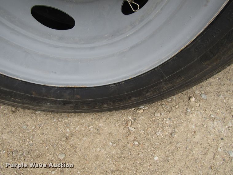 image for item GQ9193 2004 Ford F450 Super Duty  utility truck