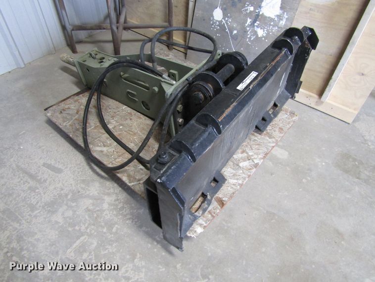 image for item GQ9196 Skid steer breaker