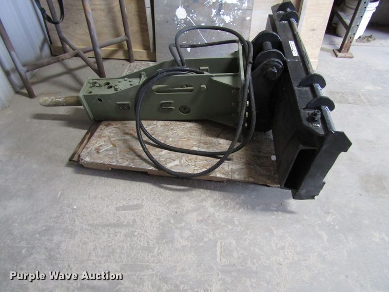 image for item GQ9196 Skid steer breaker