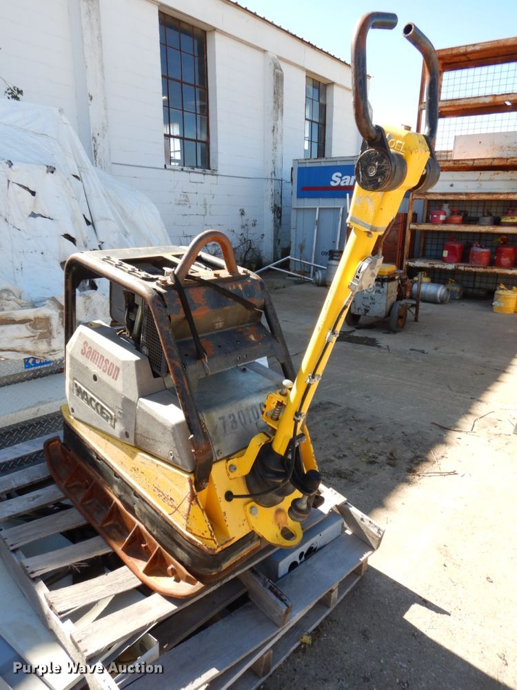 image for item GQ9816 Wacker plate compactor